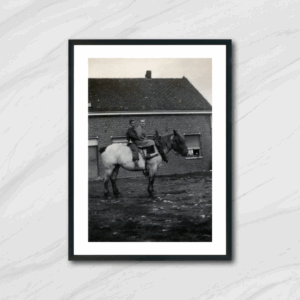 Deux hommes à cheval